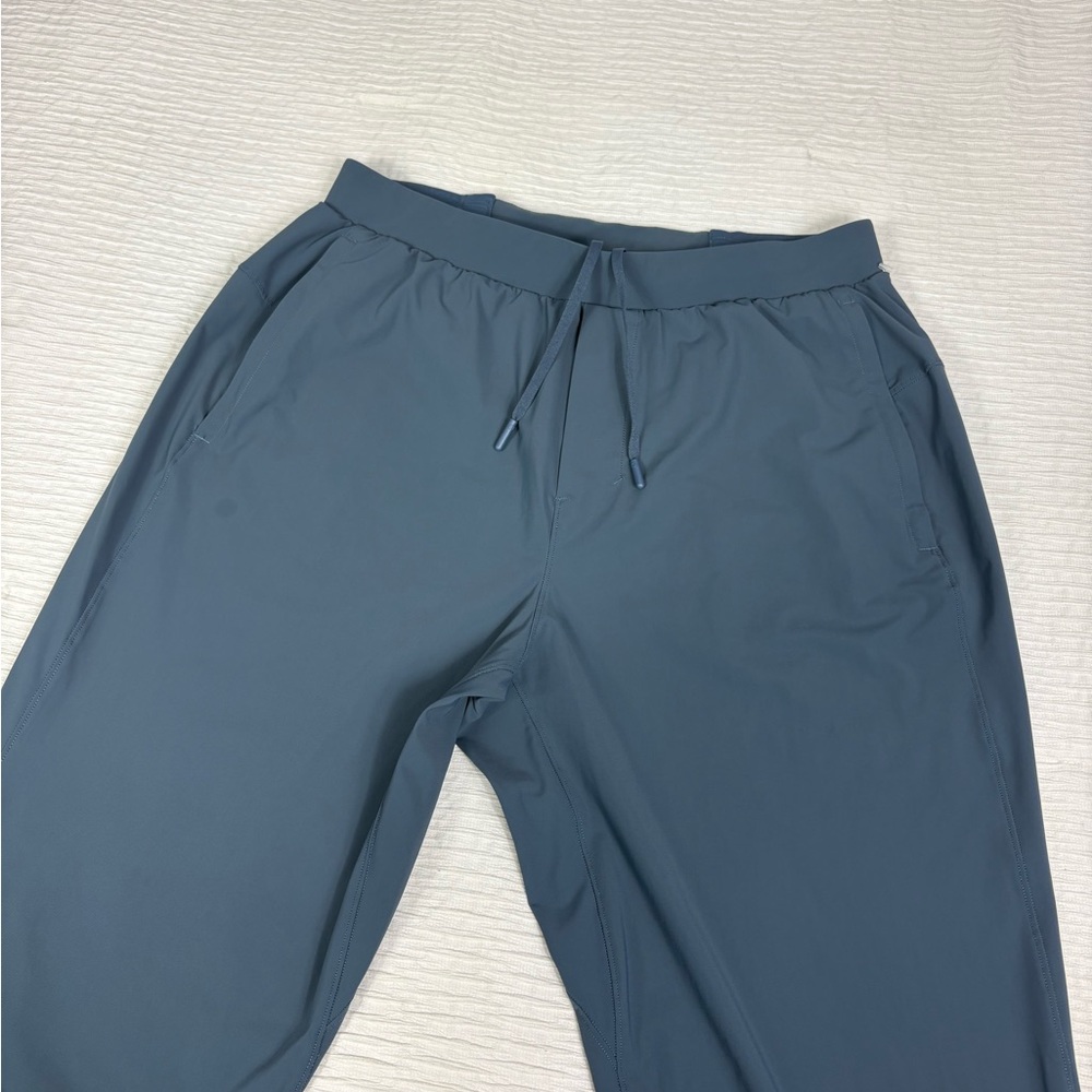 Lululemon Men's Jogger Sweatpants - Picture 3 of 10